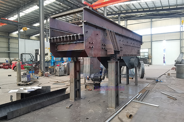 礦山重型階梯式棒條篩